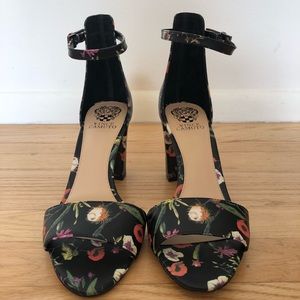 Brand New Vince Camuto Corlina Sandal Size 10